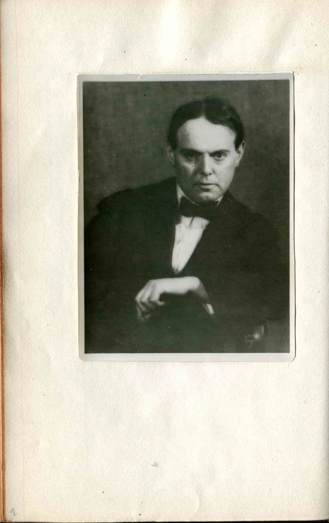 MAC ORLAN (Pierre). MAN RAY. — Le nègre de Léonard & Maitre Jean Mullin. (Réf. 20958)