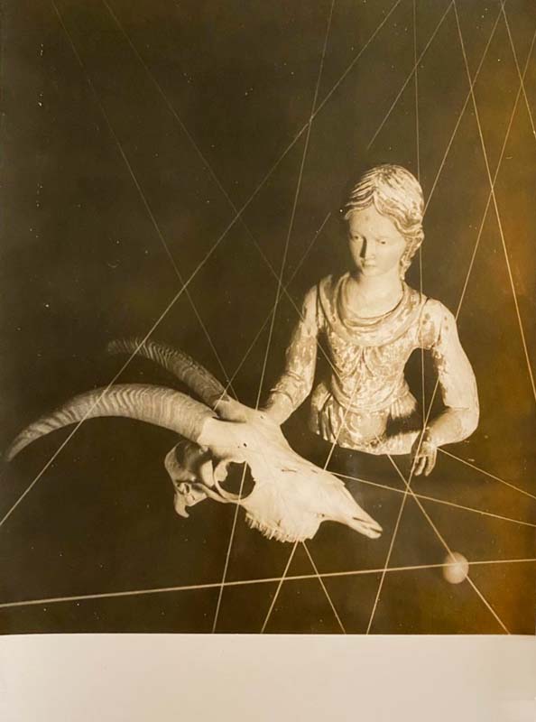 Aux Mains de la lumière. — planche 3