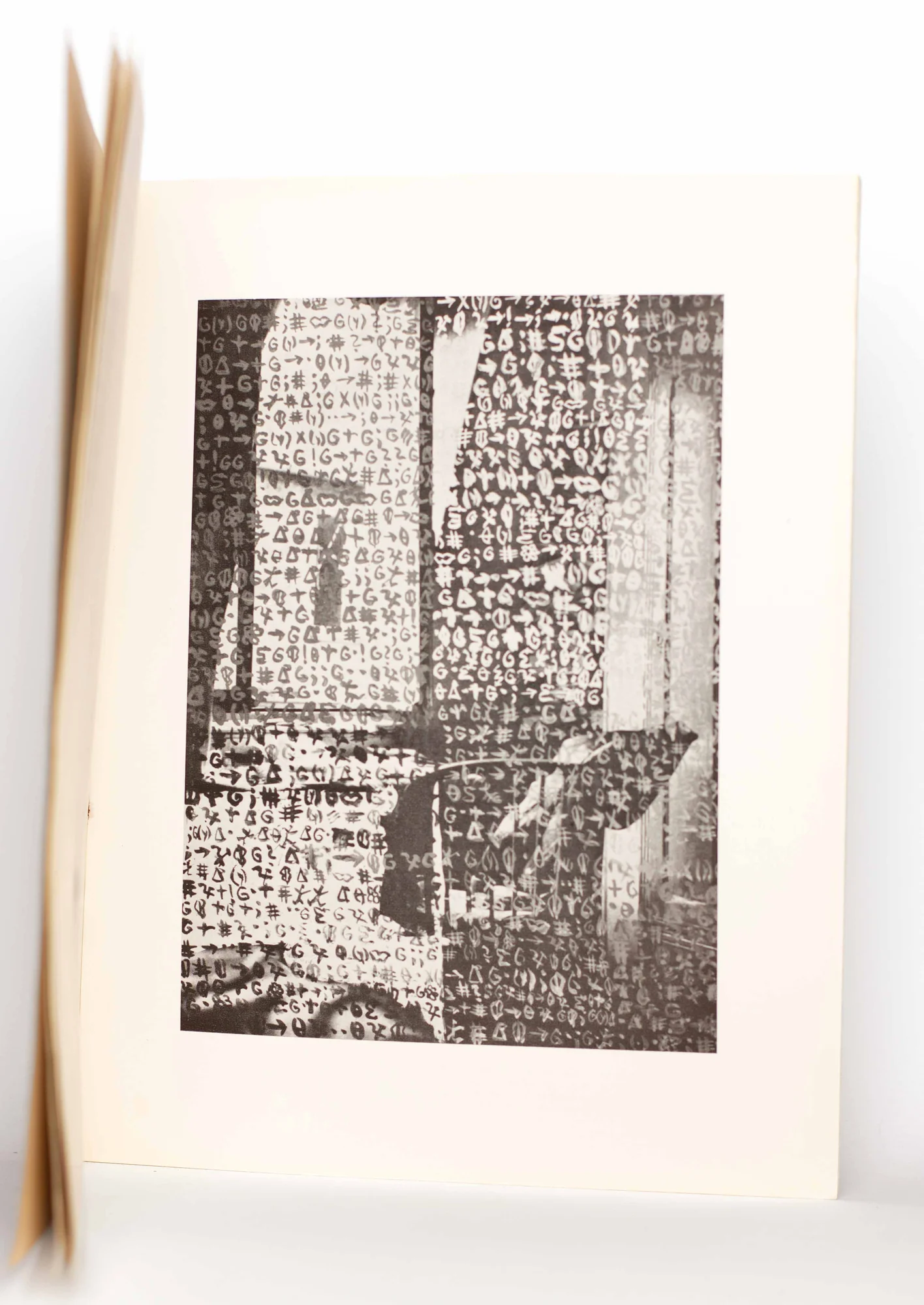 ISOU (JEAN ISIDORE). — Amos ou Introduction à la Metagraphologie (Réf. 23712)