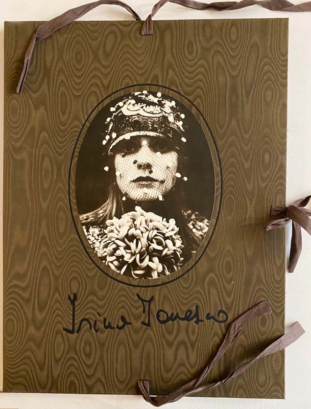 Liliacées langoureuses aux parfums d’Arabie. — couverture