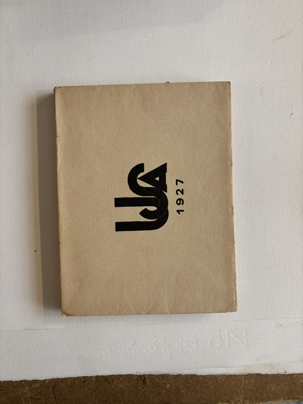 MORAND (Paul). — U.S.A. - 1927. Album de photographies lyriques. (Réf. 25200)